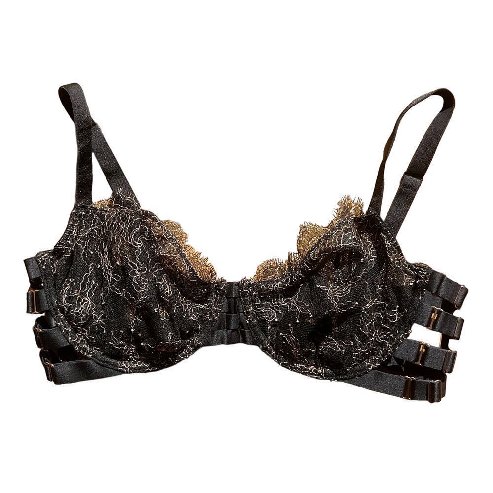 Victoria’s Secret Lace Underwire Bra